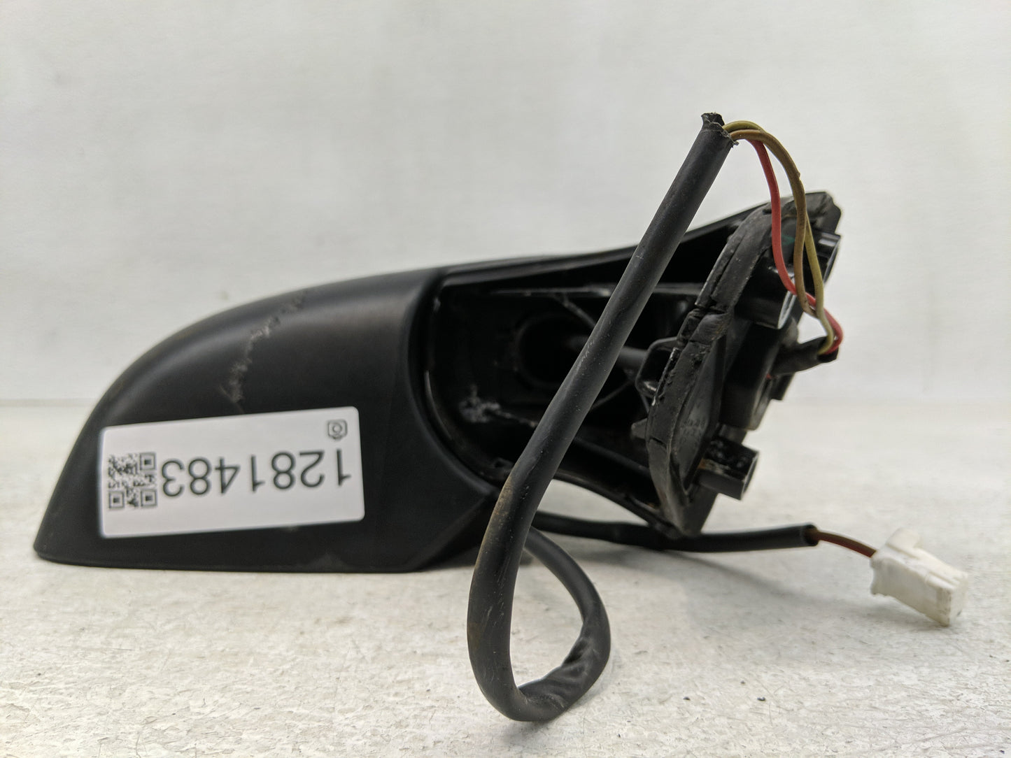 2014 Nissan Versa Side Mirror Replacement Passenger Right View Door Mirror P/N:2037 5002 Fits OEM Used Auto Parts - Oemuseda