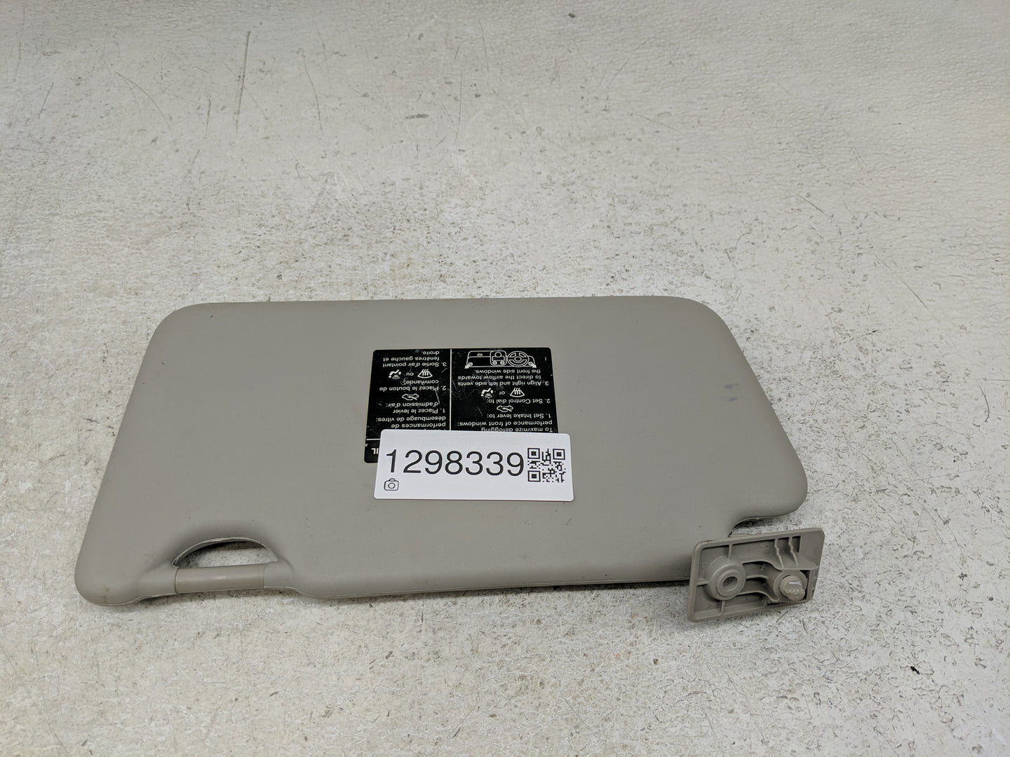 2012-2015 Nissan Versa Sun Visor Shade Replacement Driver Left Mirror Fits Fits 2012 2013 2014 2015 OEM Used Auto Parts - Oe