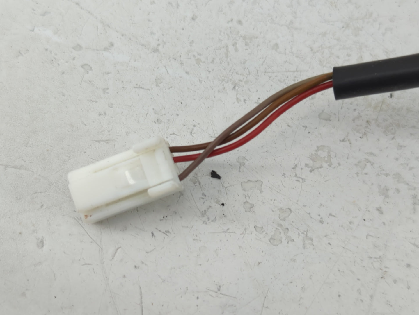 2012-2014 Nissan Versa Driver Side View Mirror - Left Door Mirror OEM Used - Oemusedautoparts1.com