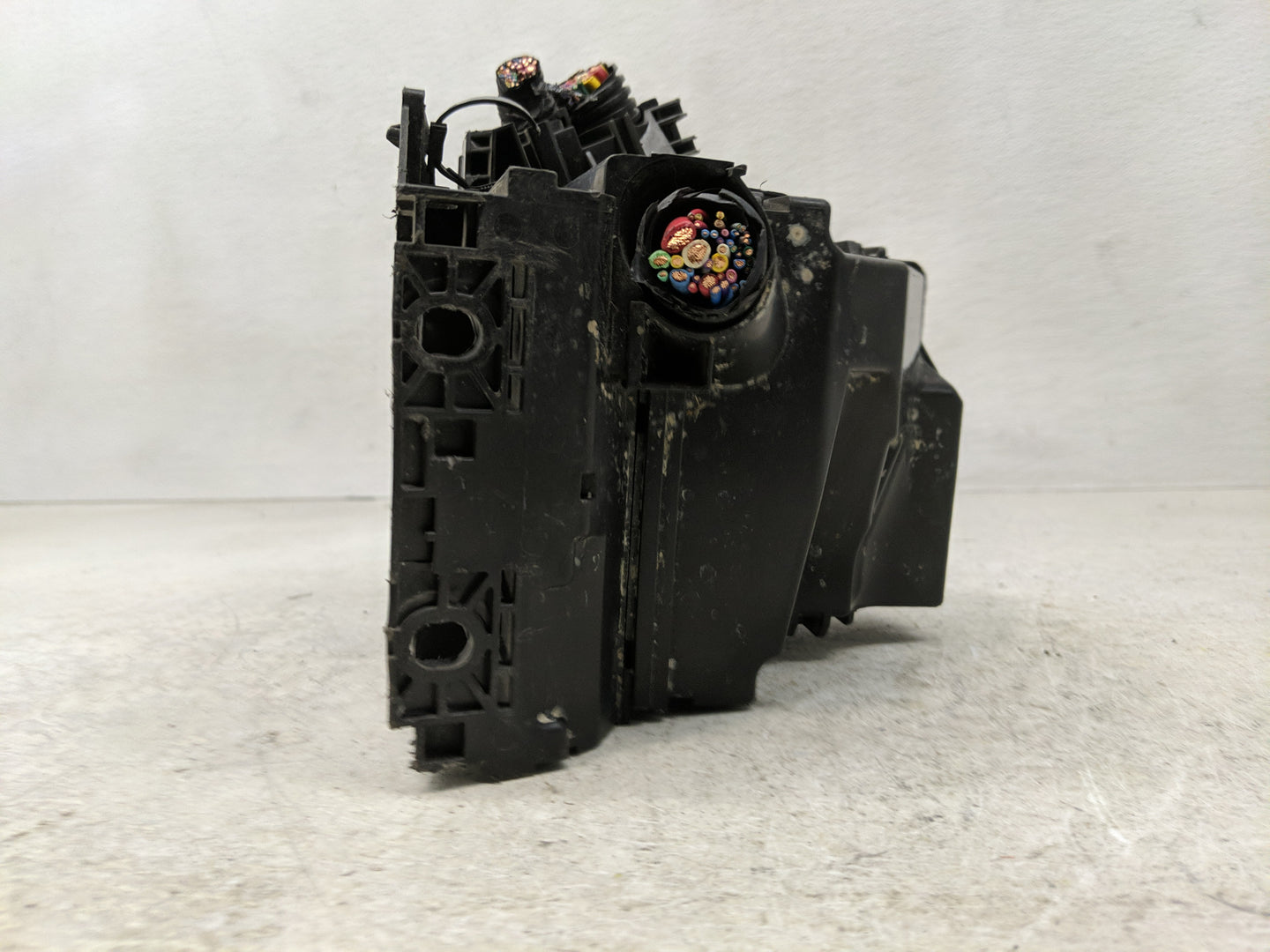 2013-2019 Nissan Versa Fusebox Fuse Box Panel Relay Module Fits Fits 2013 2014 2015 2016 2017 2018 2019 OEM Used Auto Parts 
