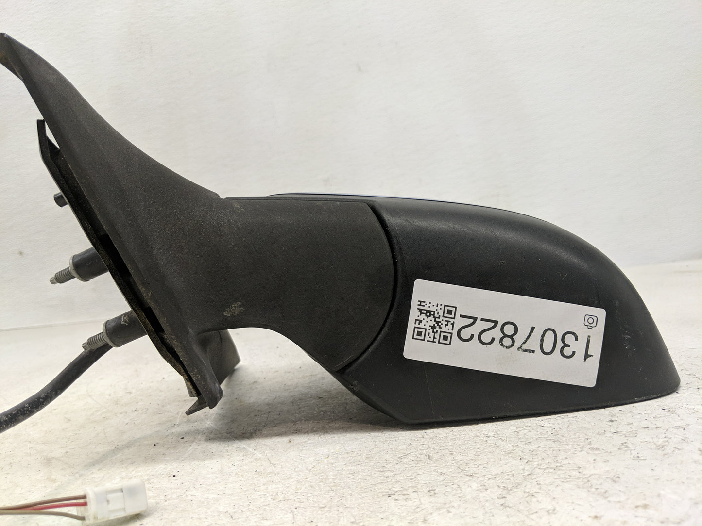 2012-2014 Nissan Versa Driver Side View Mirror - Left Door Mirror OEM Used - Oemusedautoparts1.com