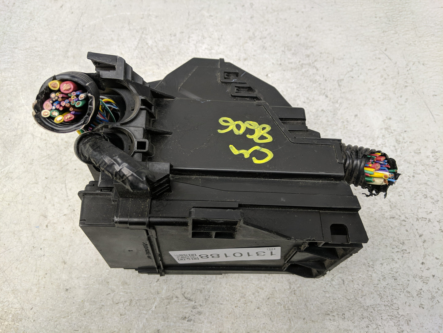2013-2019 Nissan Versa Fusebox Fuse Box Panel Relay Module Fits Fits 2013 2014 2015 2016 2017 2018 2019 OEM Used Auto Parts 