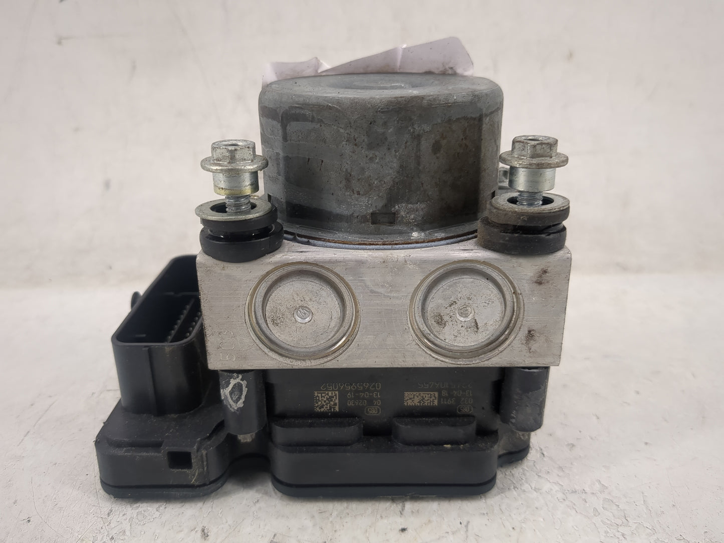 2014 Nissan Versa ABS Pump Control Module Replacement P/N:47660 9KF0A Fits OEM Used Auto Parts - Oemusedautoparts1.com
