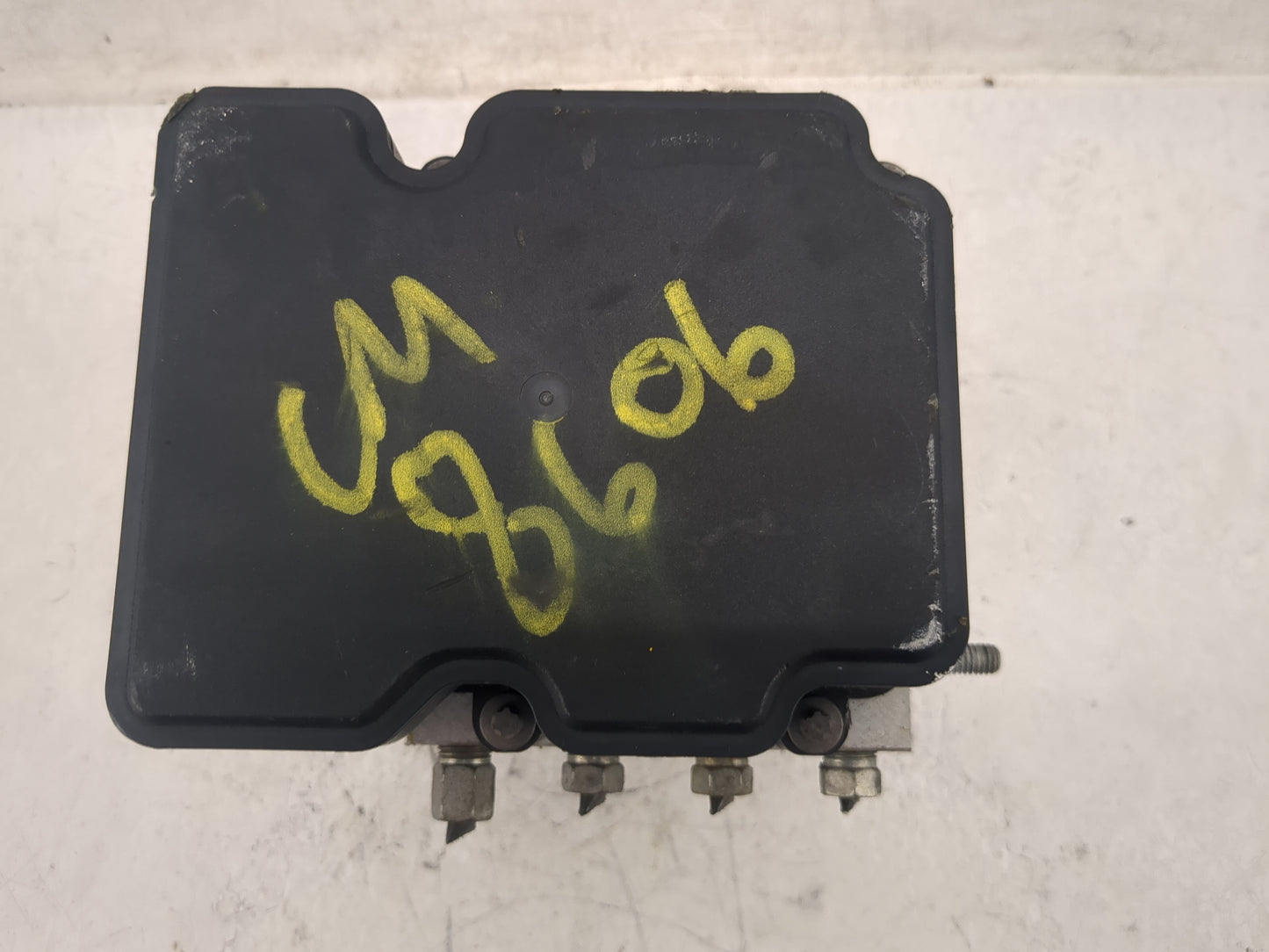 2014 Nissan Versa ABS Pump Control Module Replacement P/N:47660 9KF0A Fits OEM Used Auto Parts - Oemusedautoparts1.com