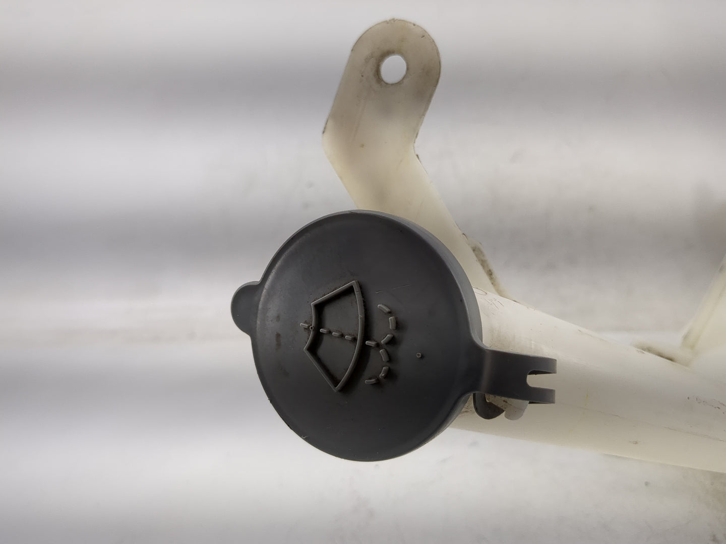 Nissan Versa Windshield Washer Fluid Reservoir Bottle Oem - Oemusedautoparts1.com