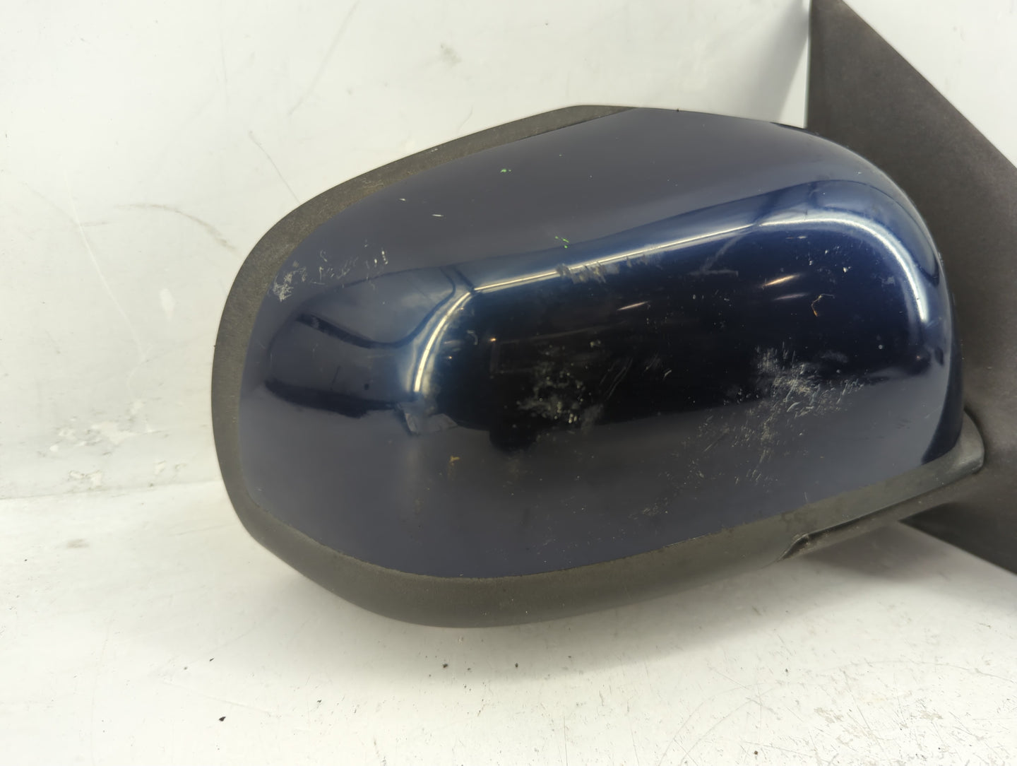2012-2014 Nissan Versa Passenger Side View Mirror - Right Door Mirror OEM Used - Oemusedautoparts1.com