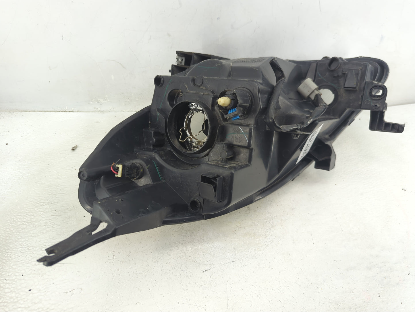 2012-2014 Nissan Versa Passenger Right Oem Head Light Headlight Lamp - Oemusedautoparts1.com