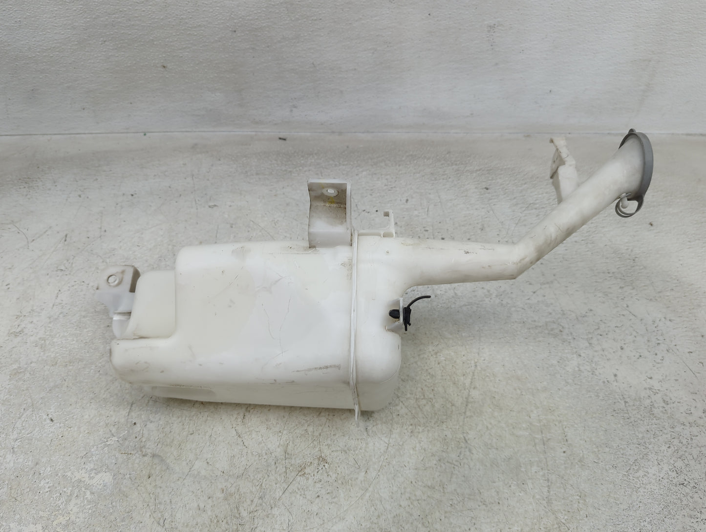 2012-2019 Nissan Versa Windshield Washer Fluid Reservoir Bottle Oem - Oemusedautoparts1.com