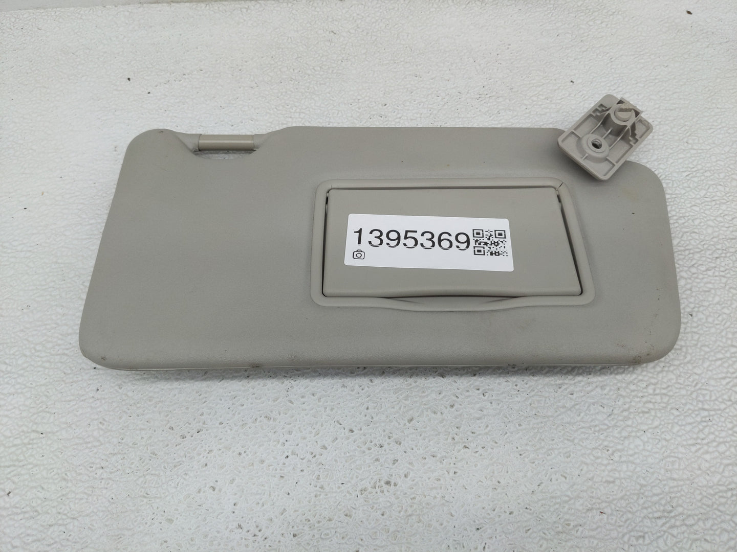 2013-2015 Nissan Versa Sun Visor Shade Replacement Passenger Right Mirror Fits Fits 2013 2014 2015 OEM Used Auto Parts - Oem