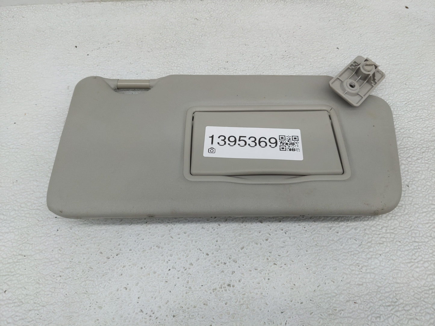 2013-2015 Nissan Versa Sun Visor Shade Replacement Passenger Right Mirror Fits Fits 2013 2014 2015 OEM Used Auto Parts - Oem