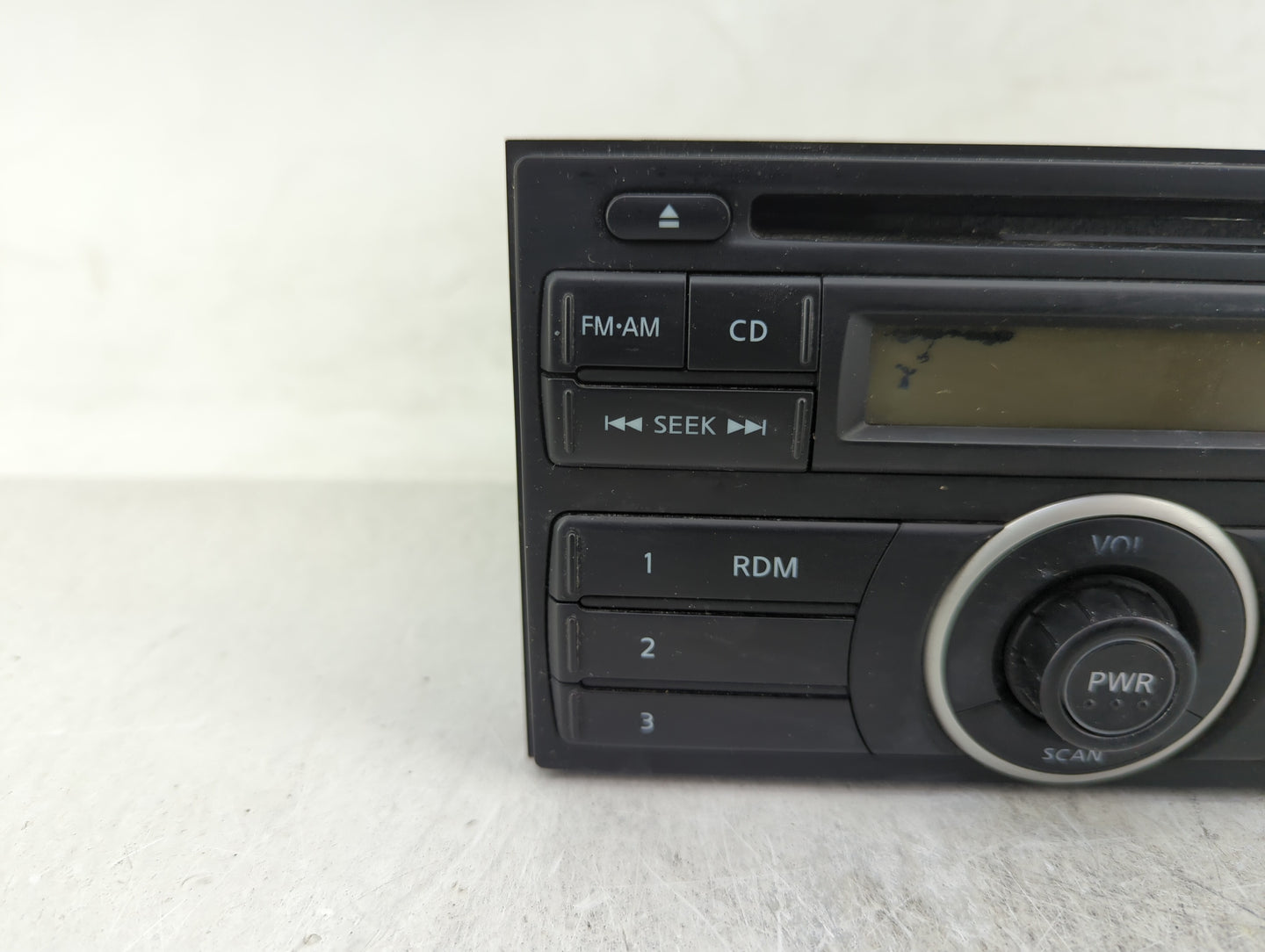 2012-2014 Nissan Versa Radio AM FM Cd Player Receiver Replacement P/N:28185-3AN0A Fits Fits 2012 2013 2014 OEM Used Auto Par