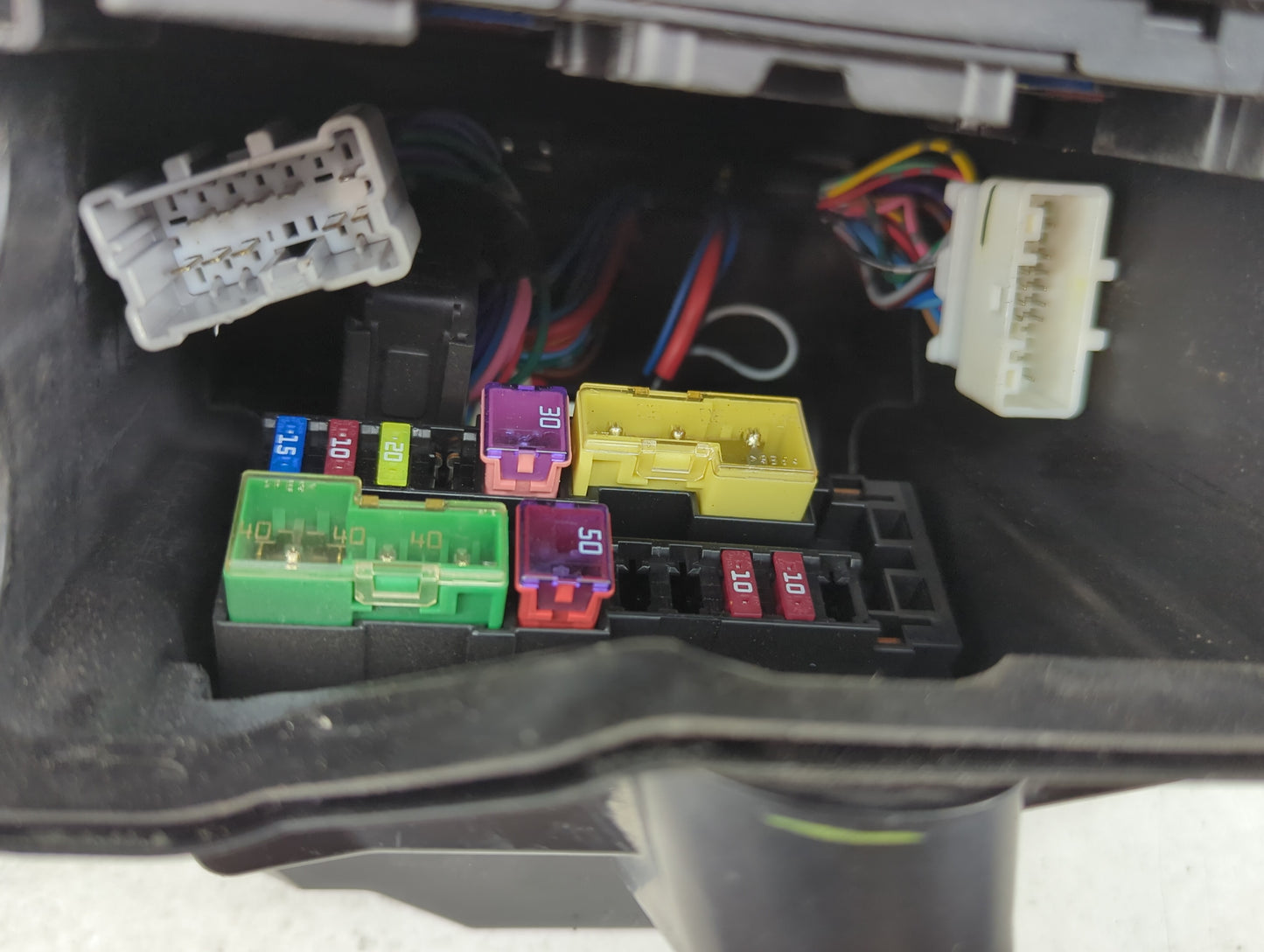 2013-2019 Nissan Versa Fusebox Fuse Box Panel Relay Module P/N:284B8-1HA0C Fits Fits 2013 2014 2015 2016 2017 2018 2019 OEM 