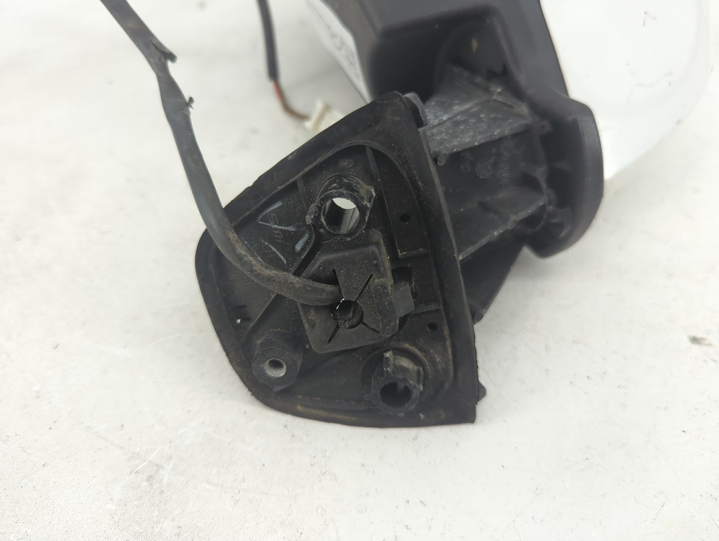 2014 Nissan Versa Driver Side View Mirror - Left Door Mirror OEM Used - Oemusedautoparts1.com