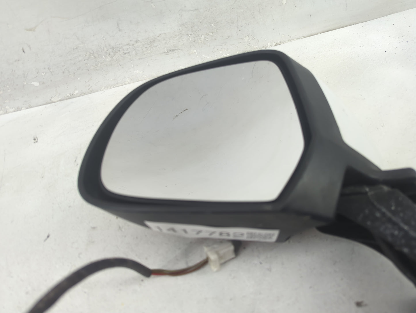 2014 Nissan Versa Driver Side View Mirror - Left Door Mirror OEM Used - Oemusedautoparts1.com