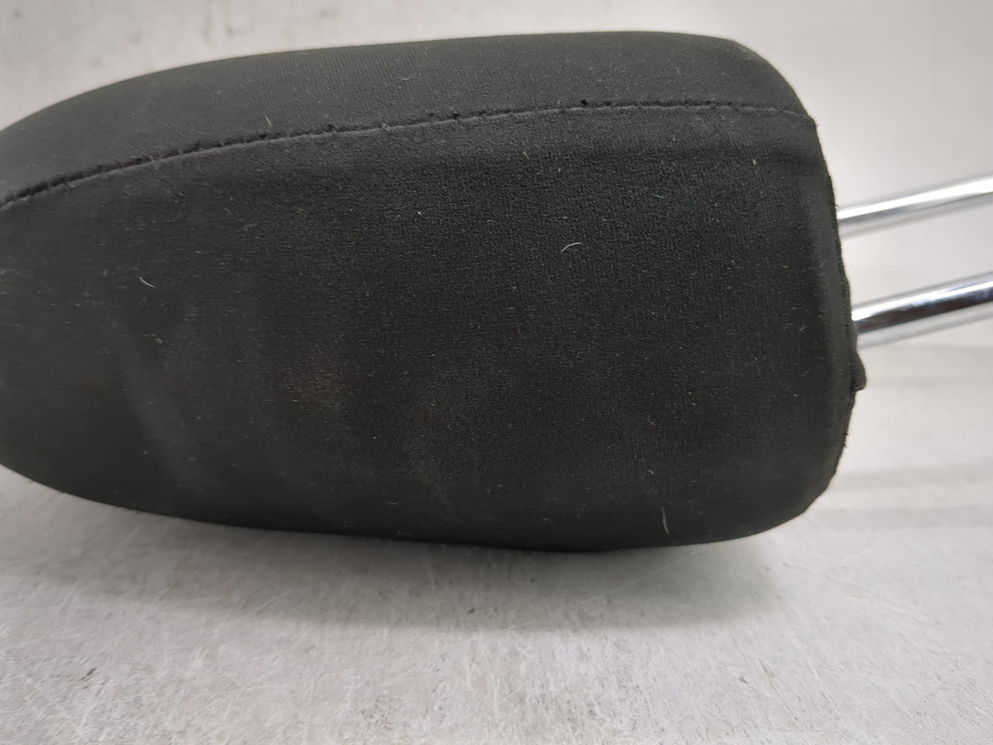 2014 Nissan Versa Headrest Head Rest Front Driver Seat Black - Oemusedautoparts1.com