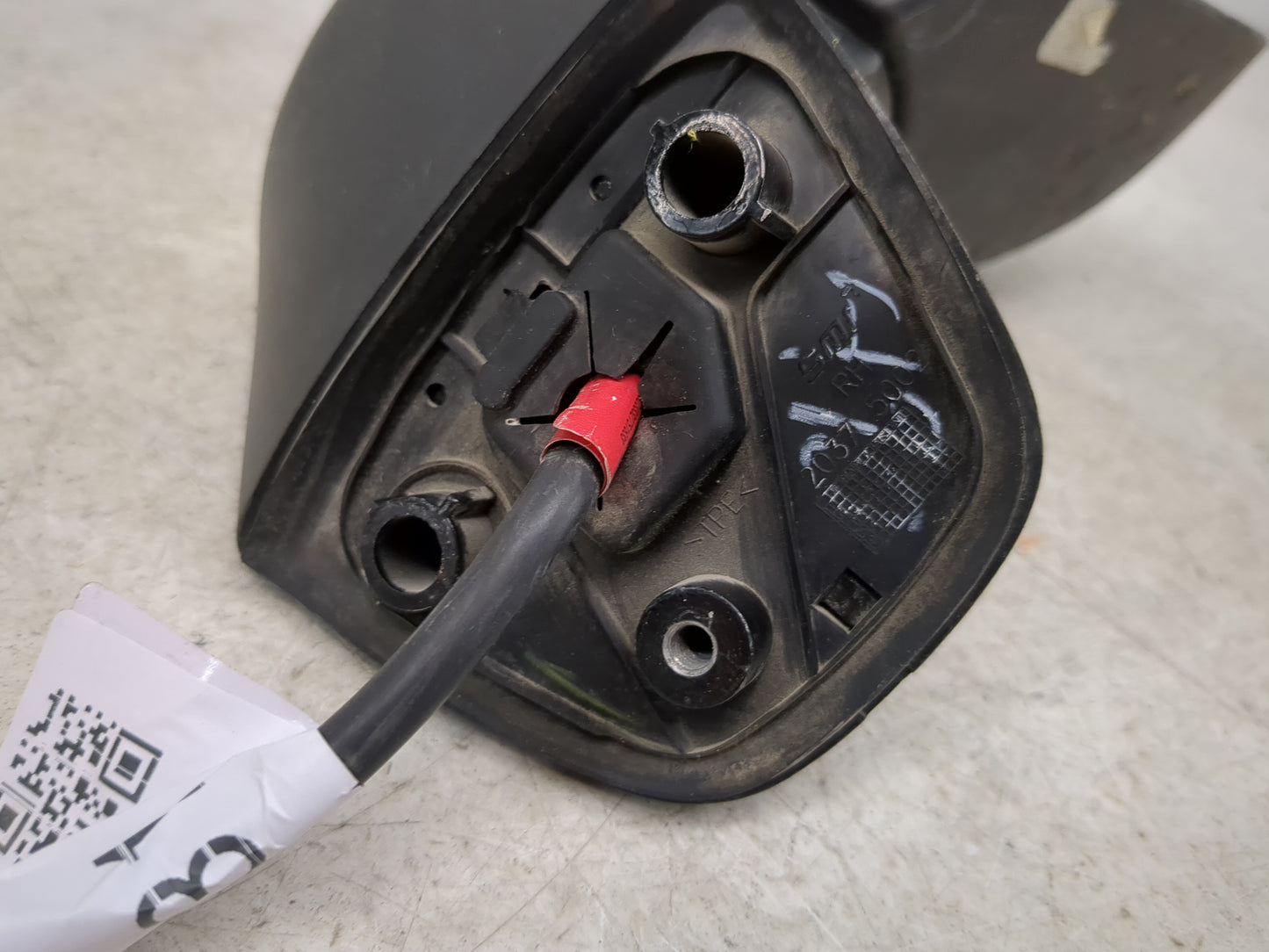 2014 Nissan Versa Passenger Side View Mirror - Right Door Mirror OEM Used - Oemusedautoparts1.com