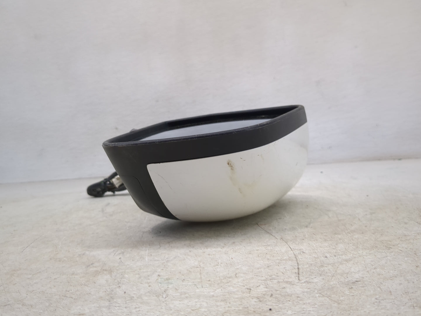 2014 Nissan Versa Passenger Side View Mirror - Right Door Mirror OEM Used - Oemusedautoparts1.com