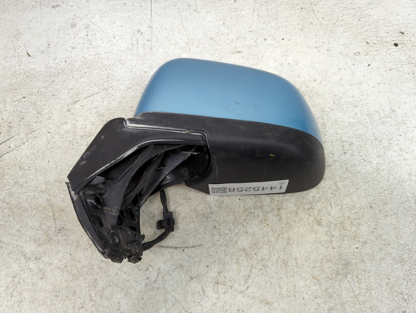 2014 Nissan Versa Driver Side View Mirror - Left Door Mirror OEM Used - Oemusedautoparts1.com