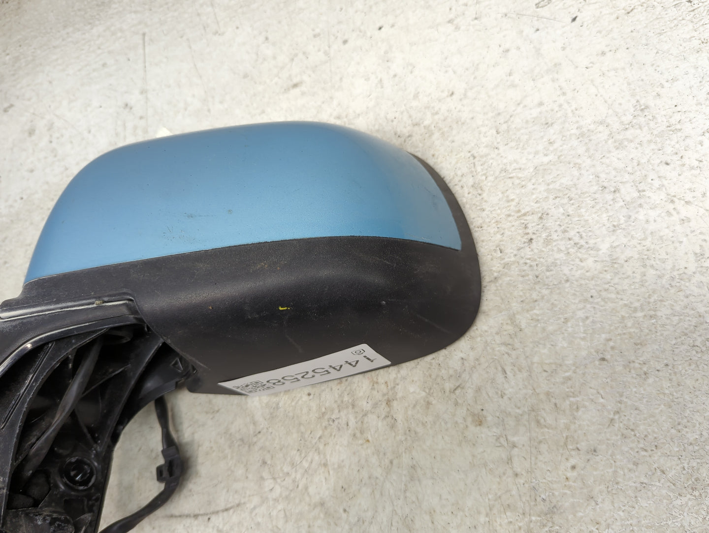 2014 Nissan Versa Driver Side View Mirror - Left Door Mirror OEM Used - Oemusedautoparts1.com