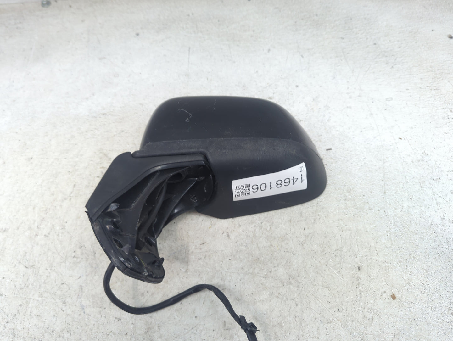 2014 Nissan Versa Driver Side View Mirror - Left Door Mirror OEM Used - Oemusedautoparts1.com