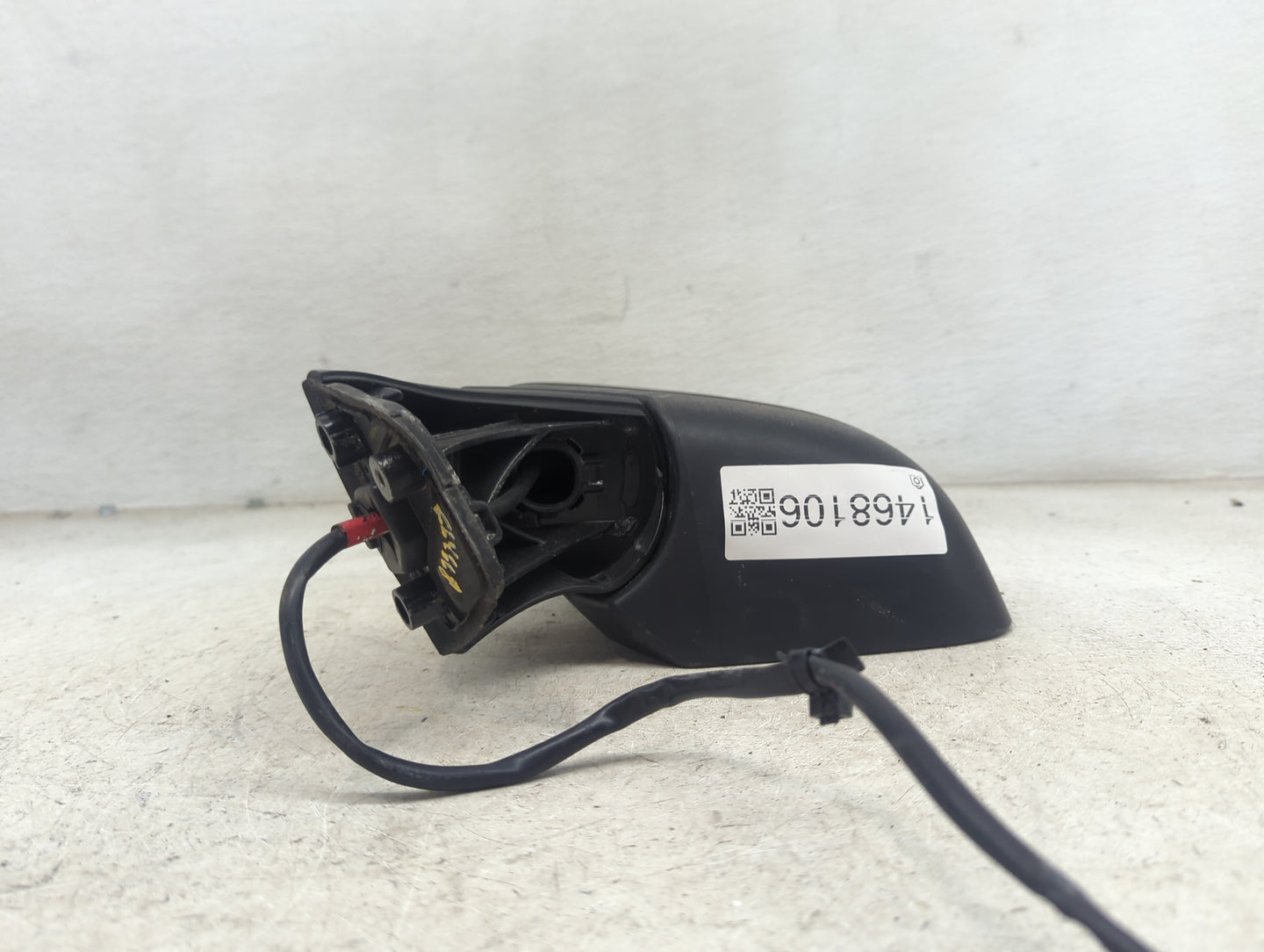 2014 Nissan Versa Driver Side View Mirror - Left Door Mirror OEM Used - Oemusedautoparts1.com