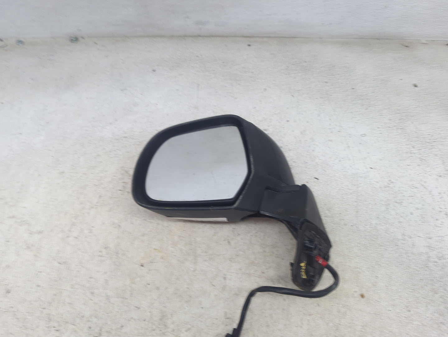 2014 Nissan Versa Driver Side View Mirror - Left Door Mirror OEM Used - Oemusedautoparts1.com