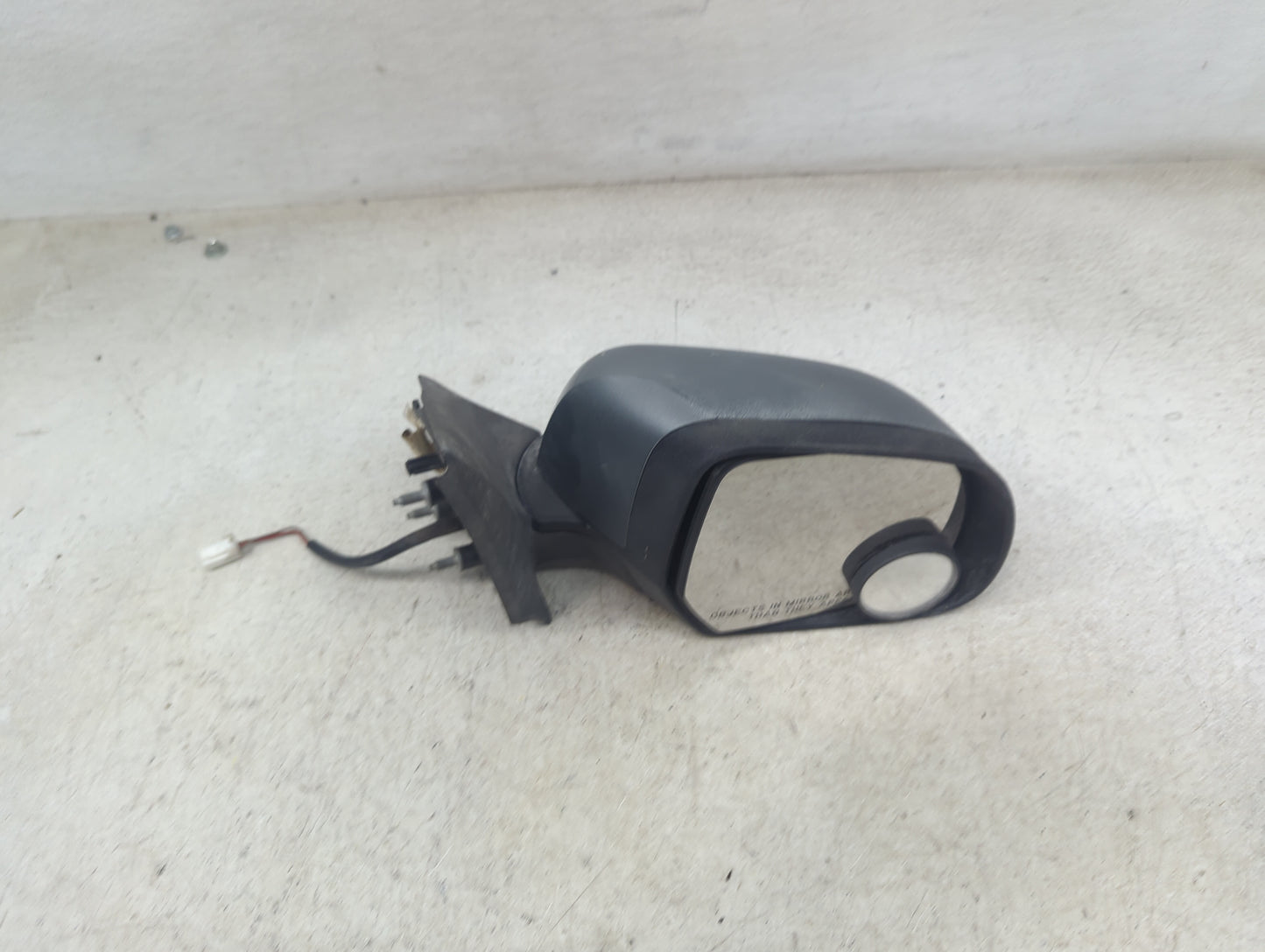 2012-2014 Nissan Versa Passenger Side View Mirror - Right Door Mirror OEM Used - Oemusedautoparts1.com