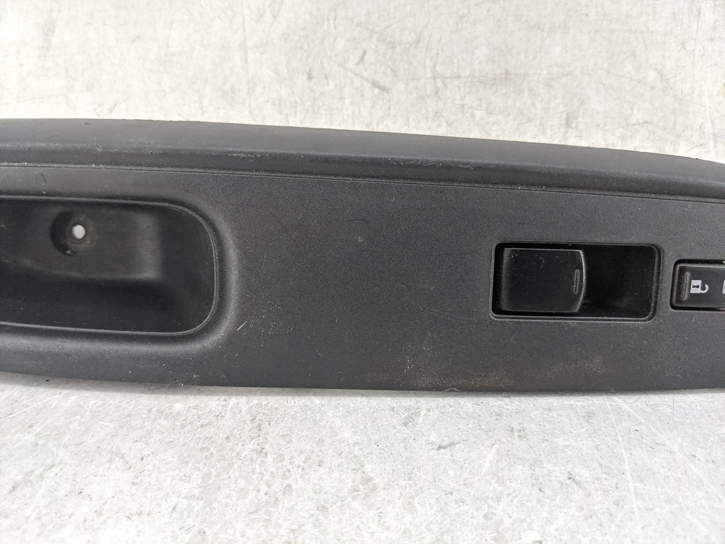 2012-2019 Nissan Versa Passenger Right Power Window Switch 809603an0a - Oemusedautoparts1.com