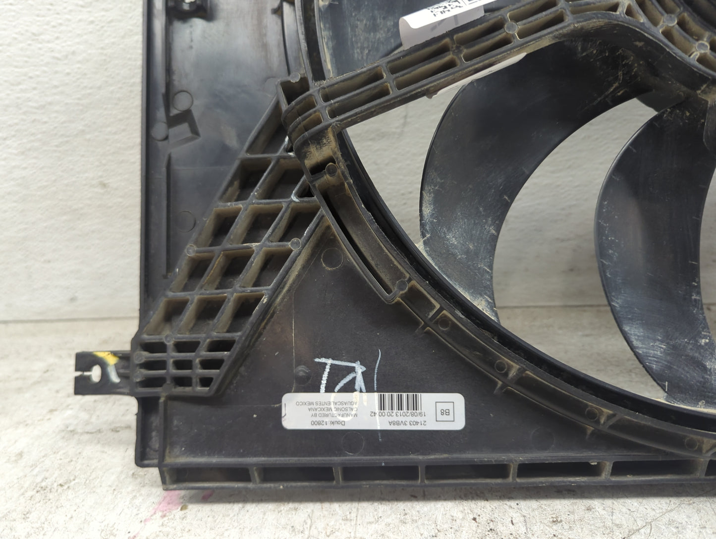 2012-2019 Nissan Versa Electric Radiator Cooling Fan Motor Assembly P/N:21403 3VB8A Fits OEM Used Auto Parts - Oemusedautopa