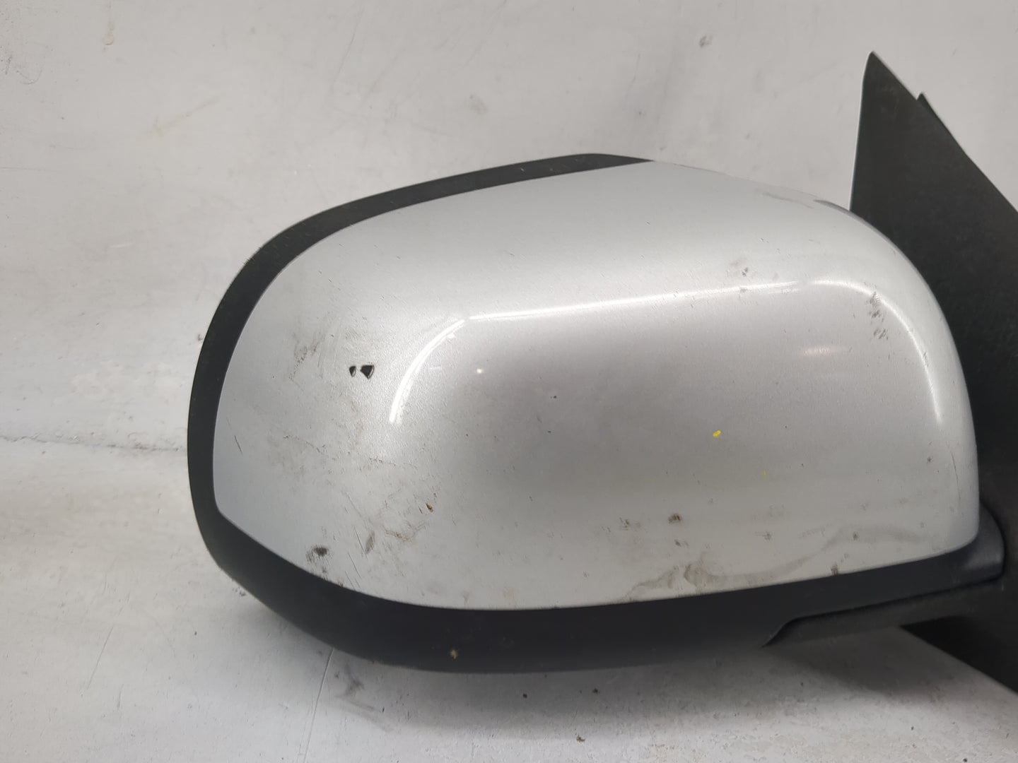 2012-2014 Nissan Versa Passenger Side View Mirror - Right Door Mirror OEM Used - Oemusedautoparts1.com