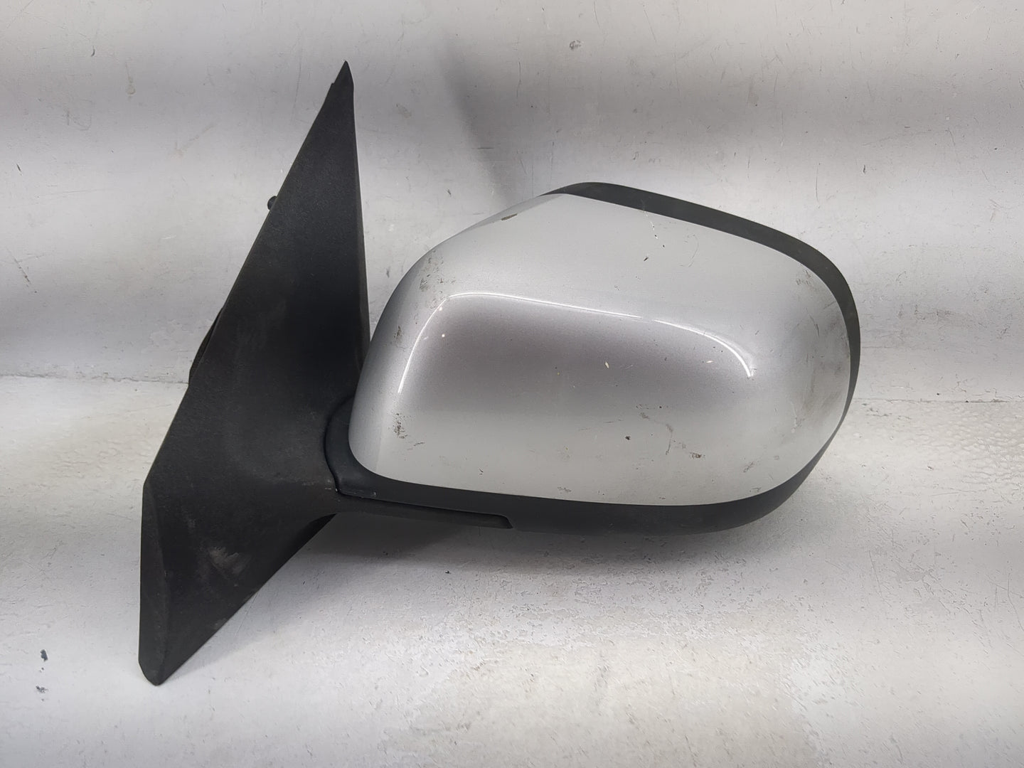 2012-2014 Nissan Versa Driver Side View Mirror - Left Door Mirror OEM Used - Oemusedautoparts1.com