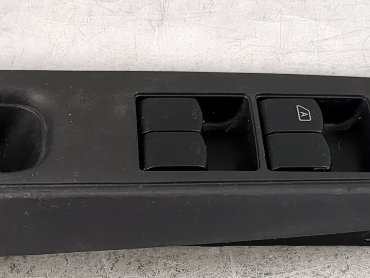 2012-2019 Nissan Versa Master Power Window Switch Replacement Driver Side Left P/N:3N1CE2CP3ESPL100 Fits OEM Used Auto Parts