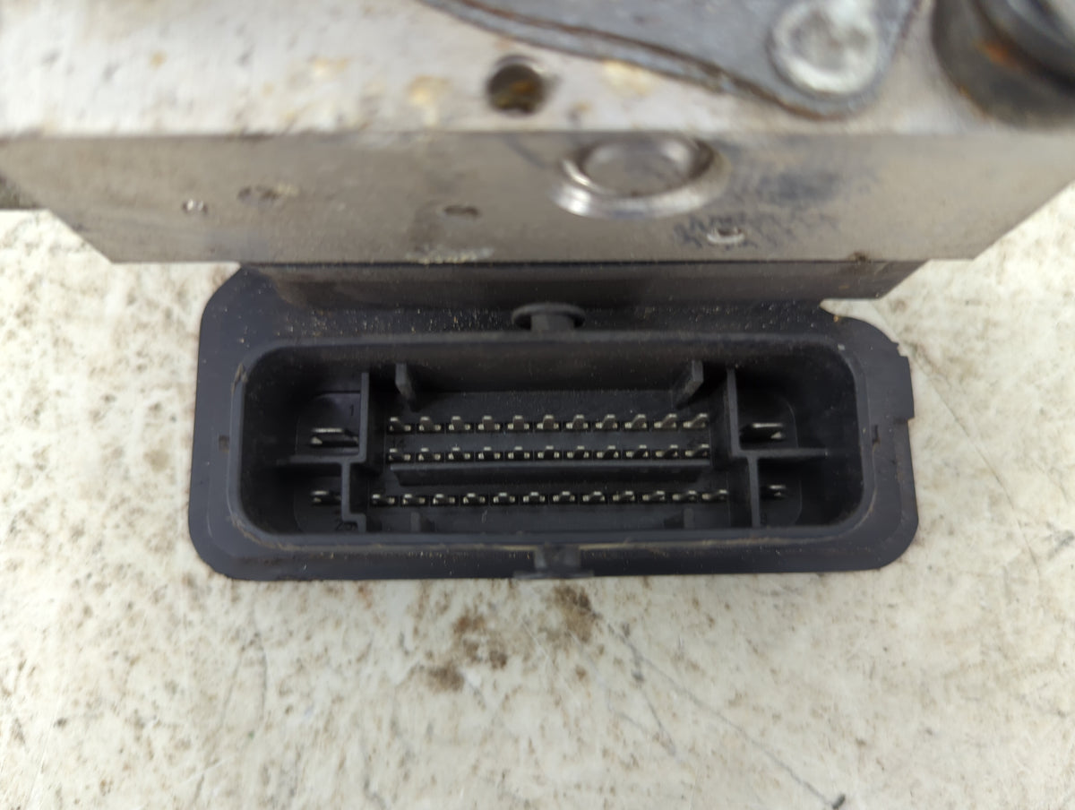 2014 Nissan Versa Anti-Lock Brake ABS Pump Module Actuator OEM Fits OEM Used Auto Parts - Oemusedautoparts1.com
