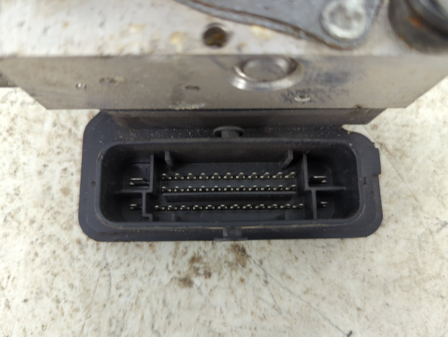 2014 Nissan Versa ABS Pump Control Module Replacement Fits OEM Used Auto Parts - Oemusedautoparts1.com