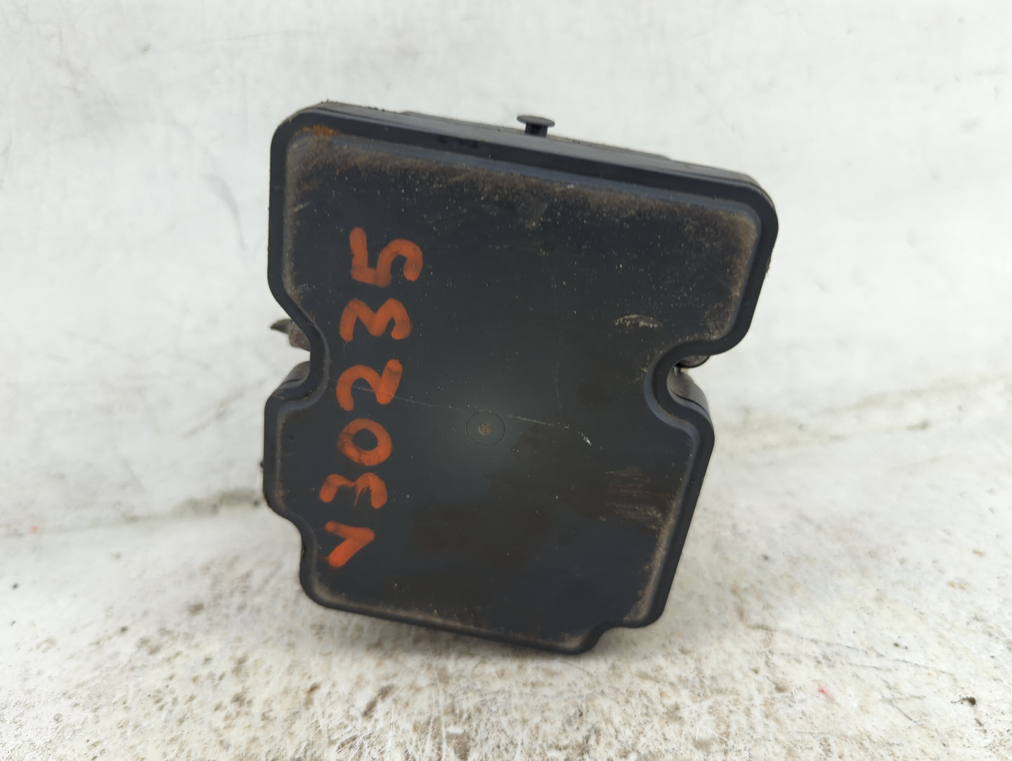 2014 Nissan Versa ABS Pump Control Module Replacement Fits OEM Used Auto Parts - Oemusedautoparts1.com