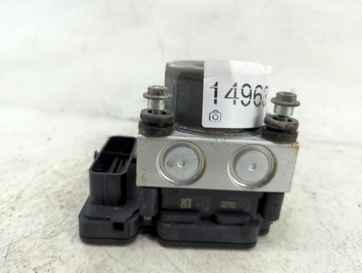 2014 Nissan Versa ABS Pump Control Module Replacement Fits OEM Used Auto Parts - Oemusedautoparts1.com