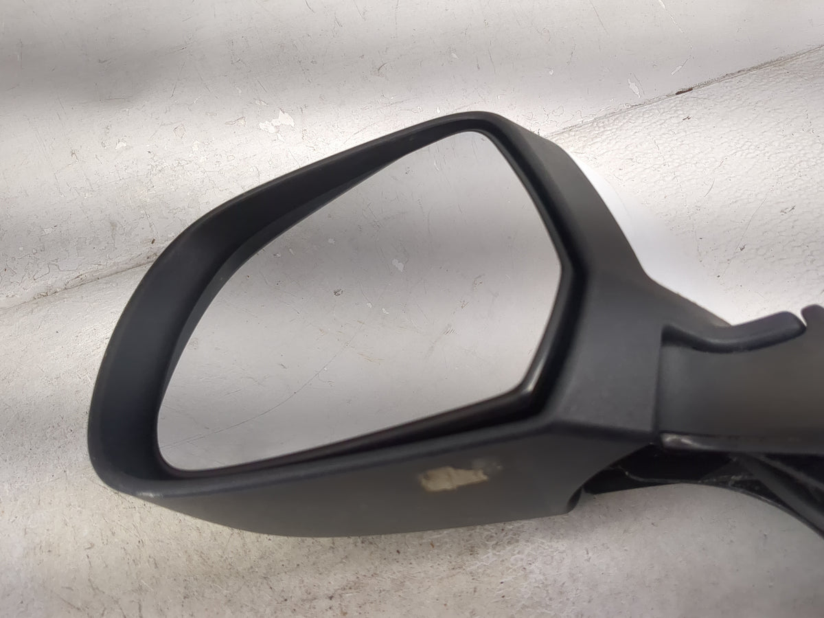 2014 Nissan Versa Driver Side View Mirror - Left Door Mirror OEM Used - Oemusedautoparts1.com