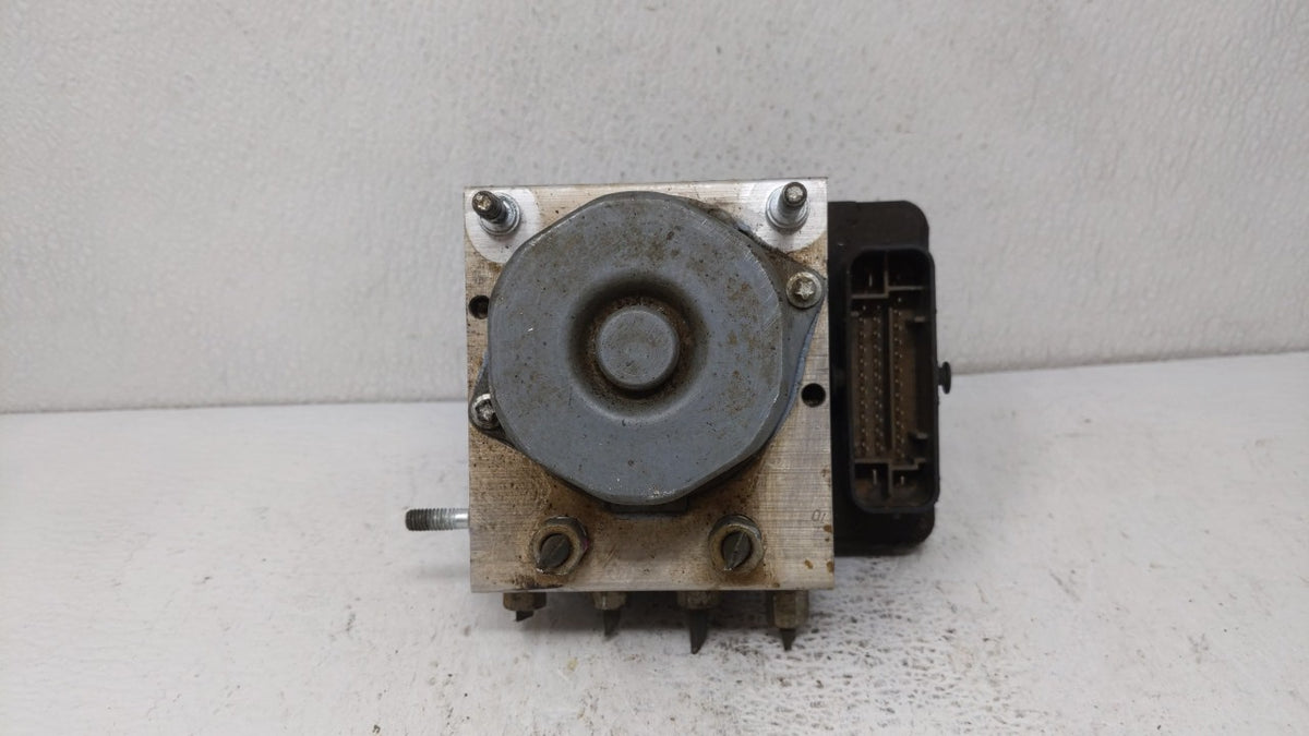 2014 Nissan Versa Anti-Lock Brake ABS Pump Module Actuator OEM P/N:47660 9KF0A 47660 9KE0A Fits OEM Used Auto Parts - Oemuse