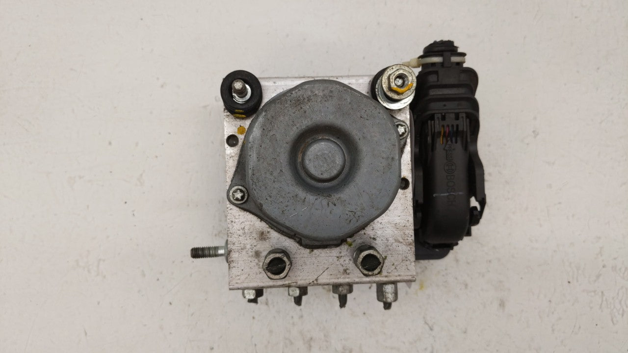 2014 Nissan Versa ABS Pump Control Module Replacement P/N:47660 9KF0A 47660 9KE0A Fits OEM Used Auto Parts - Oemusedautopart