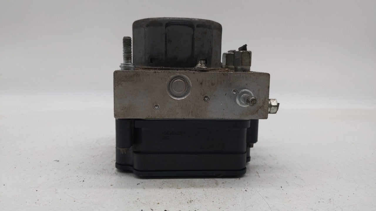 2014 Nissan Versa ABS Pump Control Module Replacement P/N:47660 9KF0A 47660 9KE0A Fits OEM Used Auto Parts - Oemusedautopart