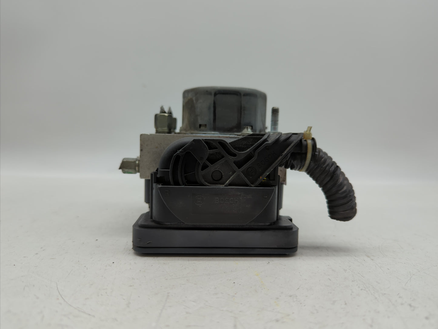2014 Nissan Versa ABS Pump Control Module Replacement P/N:47660 9KF0A 47660 9KE0A Fits OEM Used Auto Parts - Oemusedautopart