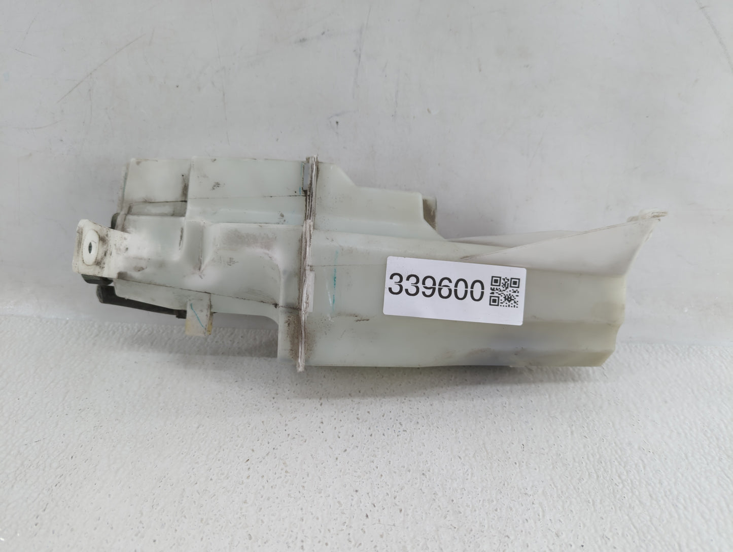 2013-2019 Nissan Versa Radiator Coolant Overflow Expansion Tank Bottle - Oemusedautoparts1.com