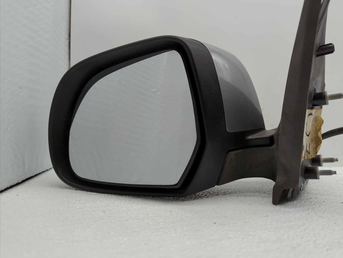 2012-2014 Nissan Versa Driver Side View Mirror - Left Door Mirror OEM Used - Oemusedautoparts1.com