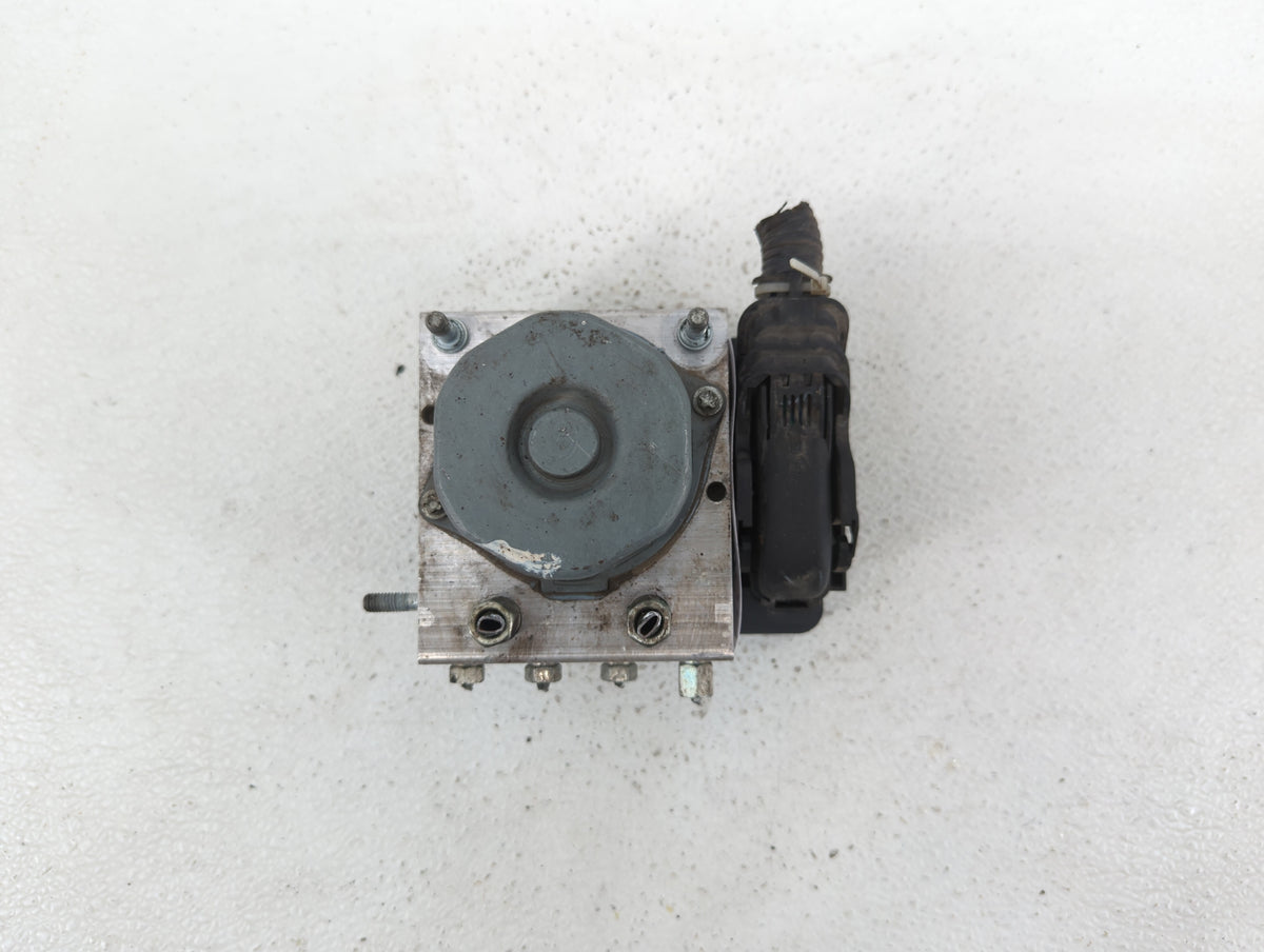 2014 Nissan Versa Anti-Lock Brake ABS Pump Module Actuator OEM P/N:47660 9KF0A 47660 9KE0A Fits OEM Used Auto Parts - Oemuse