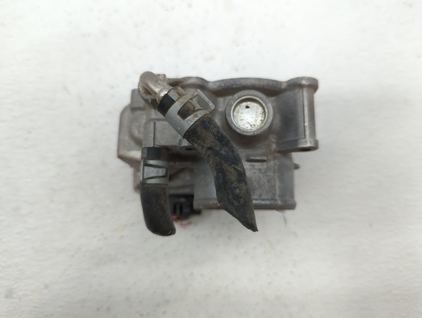 2012-2019 Nissan Versa Throttle Body P/N:3AA50-02 G 3AA50-02 B, 3AA50-02 C Fits Fits 2012 2013 2014 2015 2016 2017 2018 2019