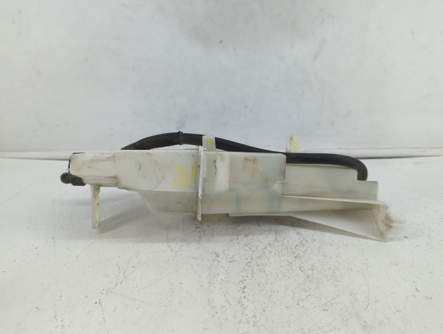 Nissan Versa Windshield Washer Fluid Reservoir Bottle Oem - Oemusedautoparts1.com