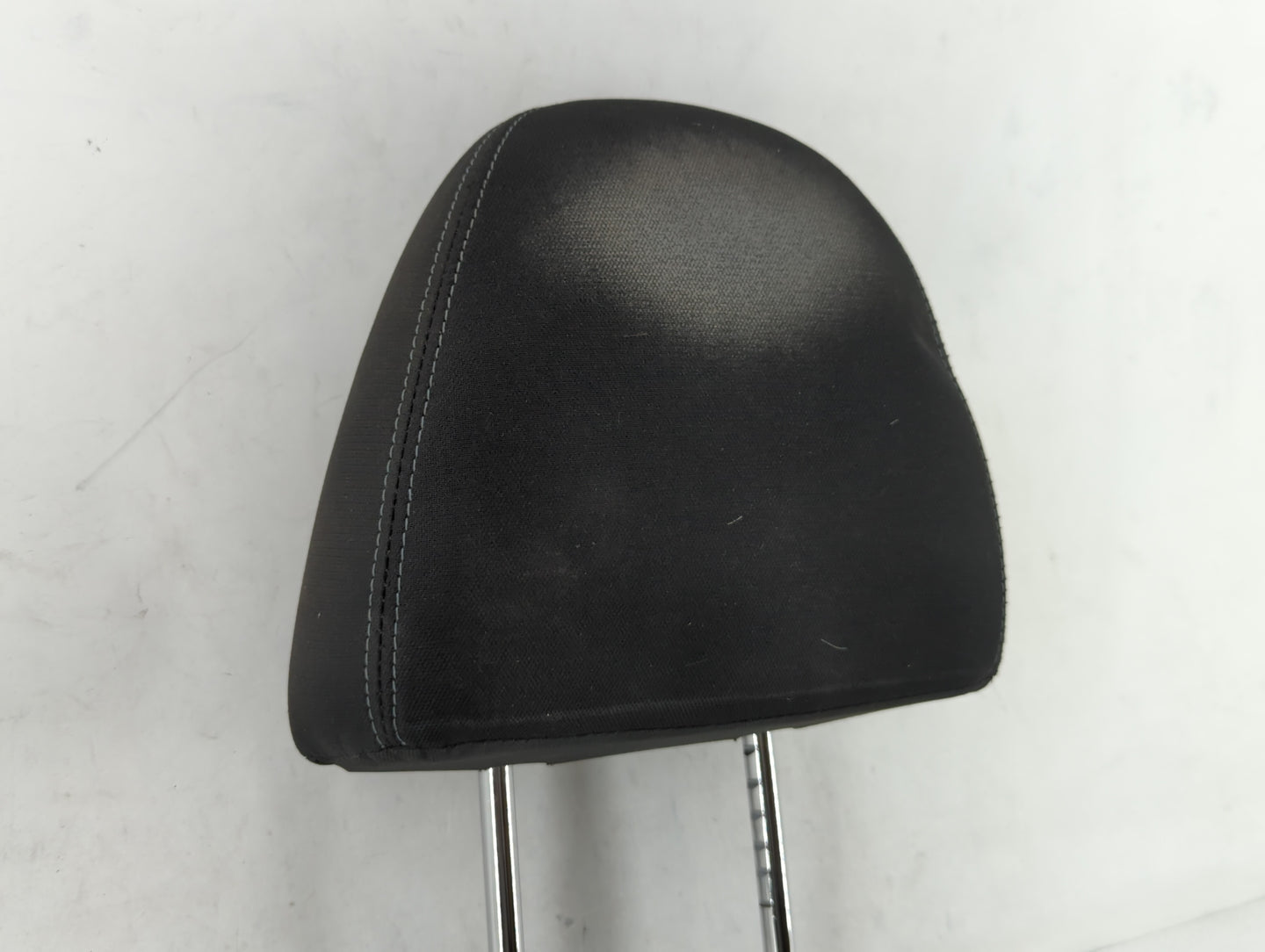 Nissan Versa Headrest Head Rest Front Driver Passenger Seat Black - Oemusedautoparts1.com