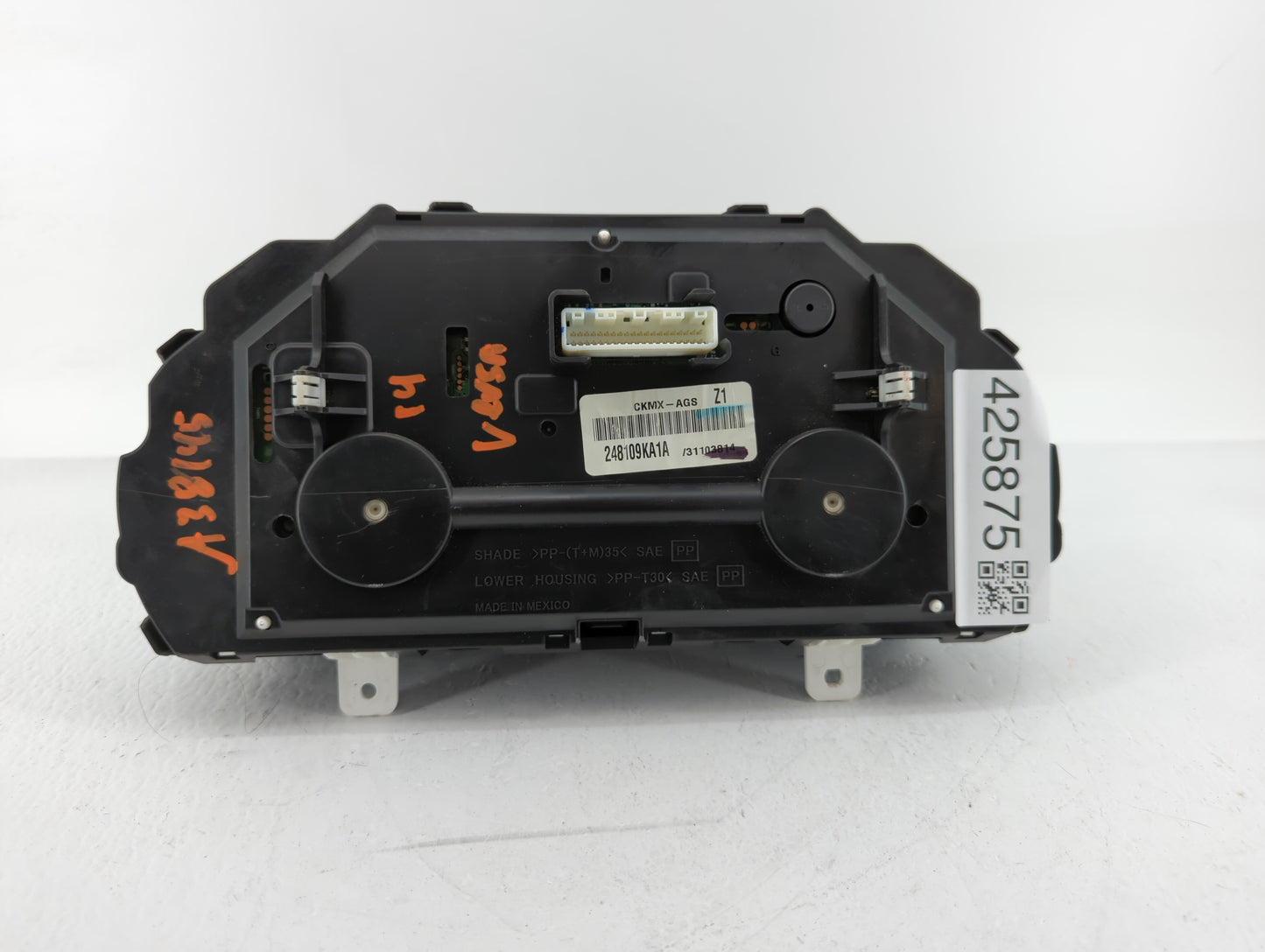 2014 Nissan Versa Instrument Cluster Speedometer Gauges P/N:248109KA1A 248103WC0A Fits OEM Used Auto Parts - Oemusedautopart