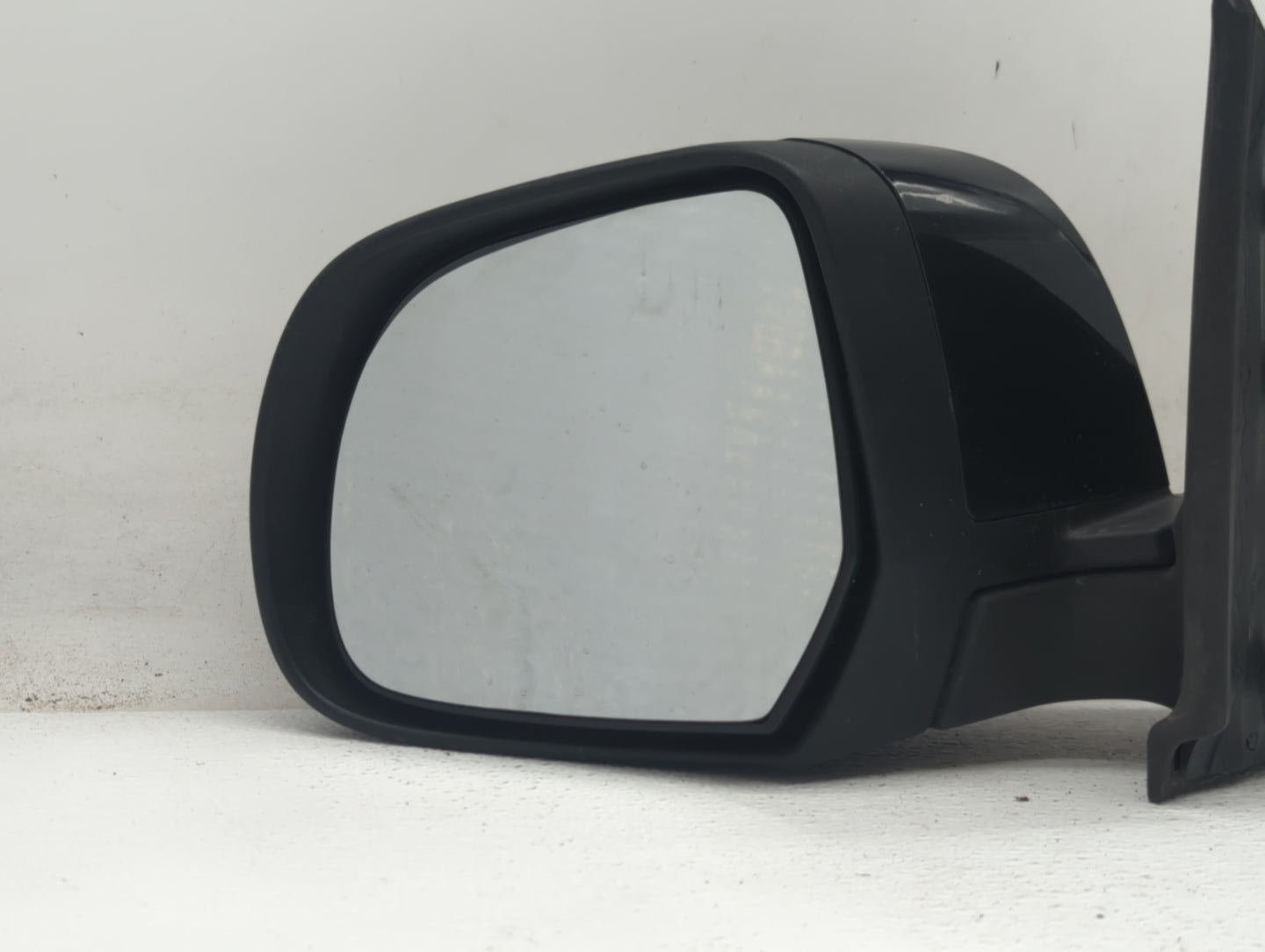 2012-2014 Nissan Versa Driver Side View Mirror - Left Door Mirror OEM Used - Oemusedautoparts1.com