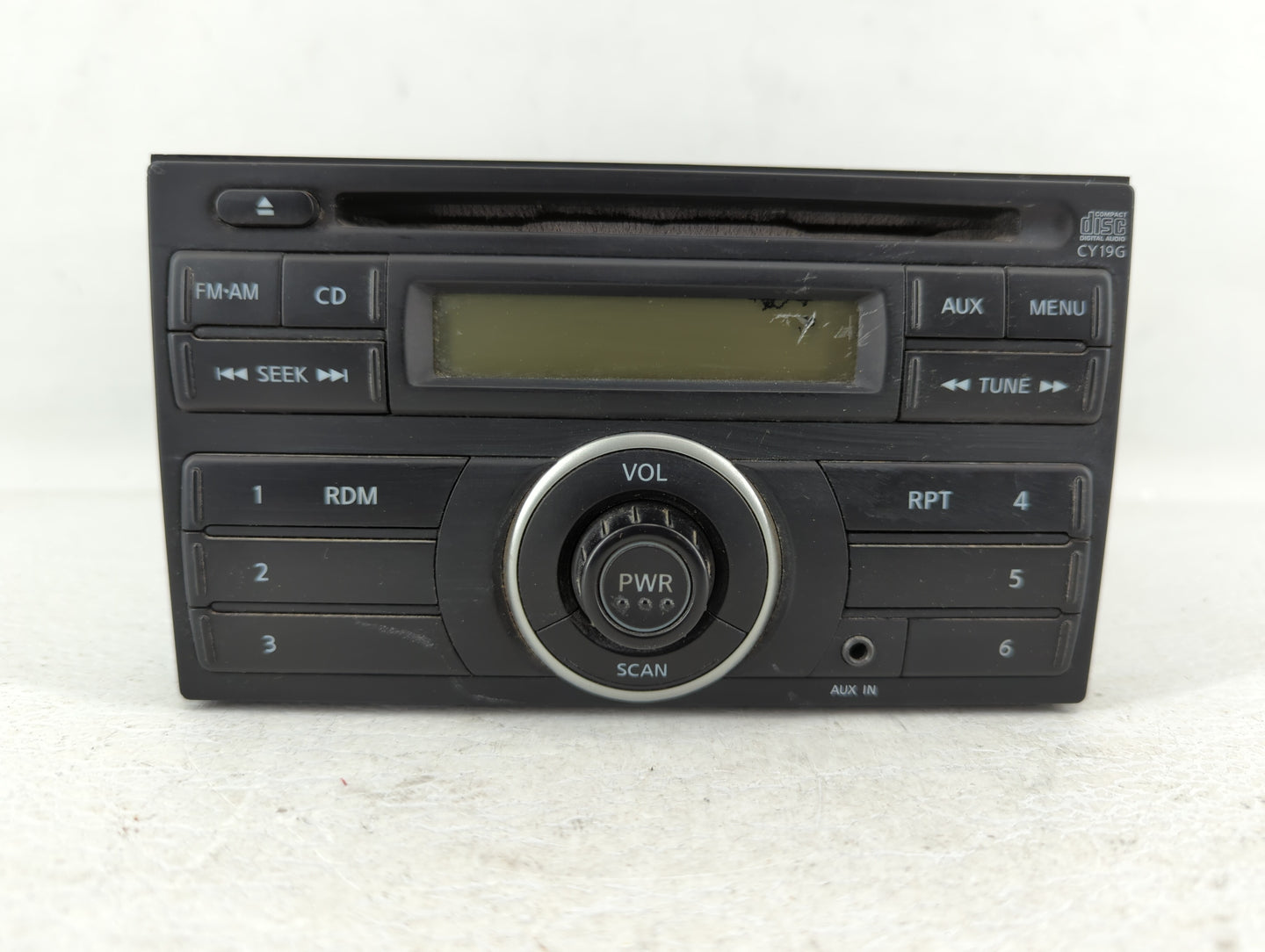 2012-2014 Nissan Versa Am Fm Cd Player Radio Receiver - Oemusedautoparts1.com